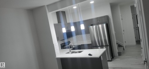 #48 2710 66 St Sw, Edmonton, AB - Indoor Photo Showing Kitchen