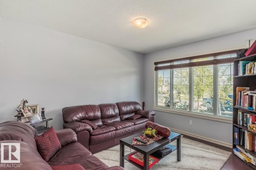 2112 Glenridding Way Southwest, Edmonton, AB - Indoor Photo Showing Living Room