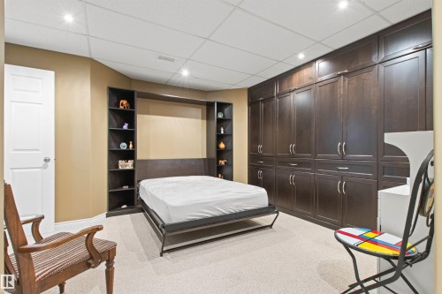 9135 100B Avenue Nw, Edmonton, AB - Indoor