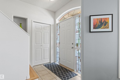 9135 100B Avenue Nw, Edmonton, AB - Indoor Photo Showing Other Room