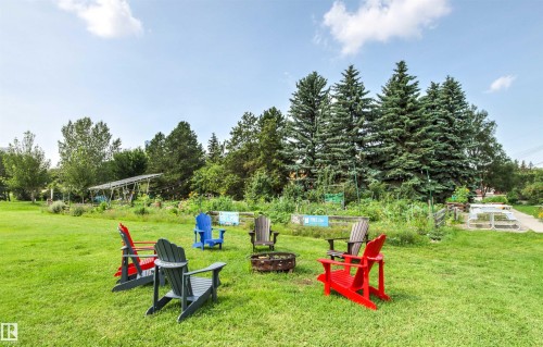 9135 100B Avenue Nw, Edmonton, AB - Outdoor