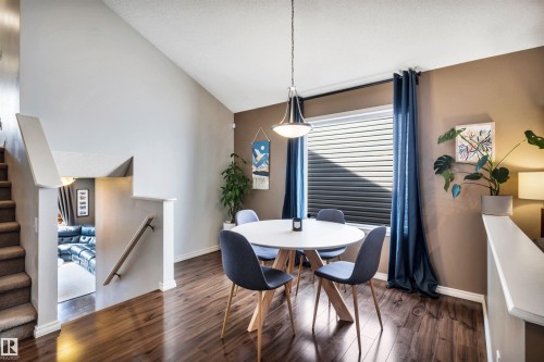 5608 Stevens Crescent Nw, Edmonton, AB - Indoor Photo Showing Dining Room
