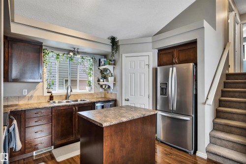 5608 Stevens Crescent Nw, Edmonton, AB - Indoor Photo Showing Kitchen With Double Sink