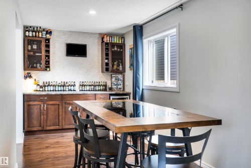 5608 Stevens Crescent Nw, Edmonton, AB - Indoor Photo Showing Dining Room