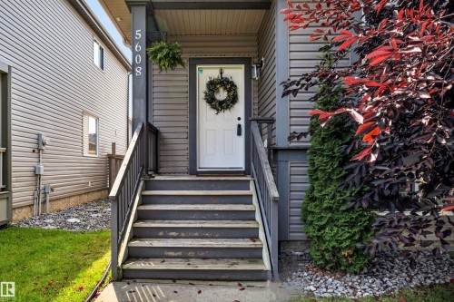 5608 Stevens Crescent Nw, Edmonton, AB - Outdoor