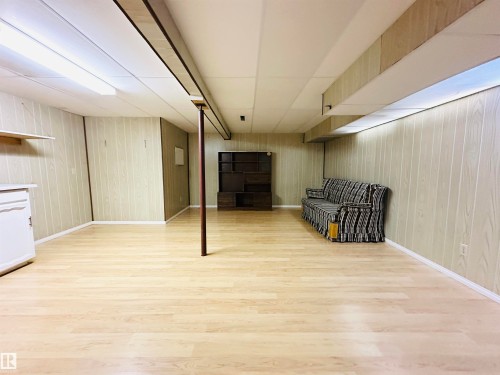 5620 55A Street, Wetaskiwin, AB - Indoor Photo Showing Other Room
