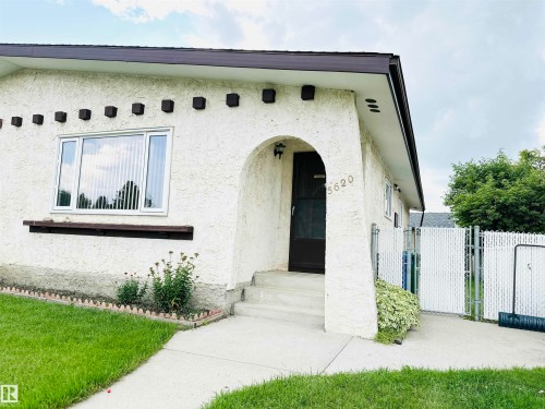 5620 55A Street, Wetaskiwin, AB - Outdoor