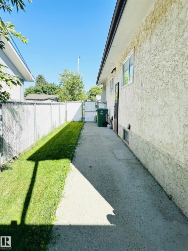 5620 55A Street, Wetaskiwin, AB - Outdoor