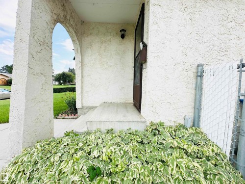 5620 55A Street, Wetaskiwin, AB - Outdoor