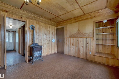 810 1 Ave, Rural Wetaskiwin County, AB 