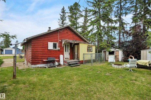 810 1 Ave, Rural Wetaskiwin County, AB 