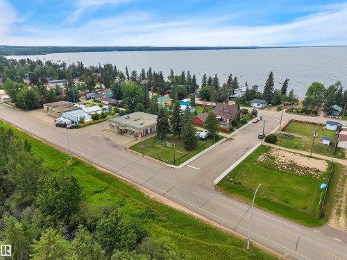 810 1 Ave, Rural Wetaskiwin County, AB 