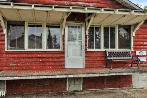 810 1 Ave, Rural Wetaskiwin County, AB 