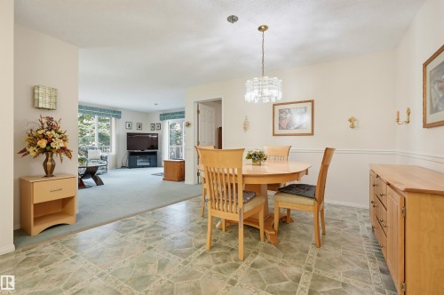 #211 10915 21 Av Nw, Edmonton, AB - Indoor Photo Showing Dining Room