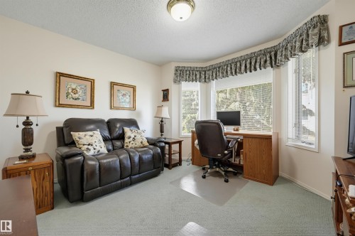 #211 10915 21 Av Nw, Edmonton, AB - Indoor
