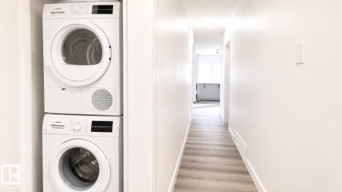 12916 123A Street Nw, Edmonton, AB - Indoor Photo Showing Laundry Room