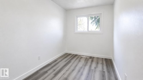 12916 123A Street Nw, Edmonton, AB - Indoor Photo Showing Other Room