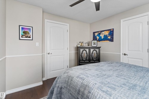 12 Dunluce Road Nw, Edmonton, AB - Indoor Photo Showing Bedroom
