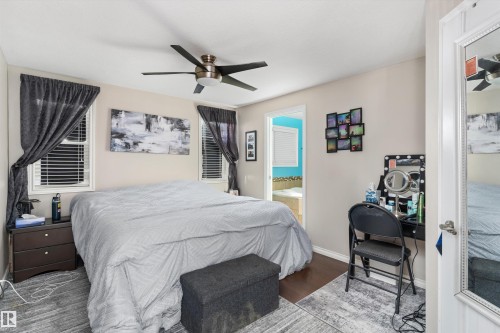 12 Dunluce Road Nw, Edmonton, AB - Indoor Photo Showing Bedroom