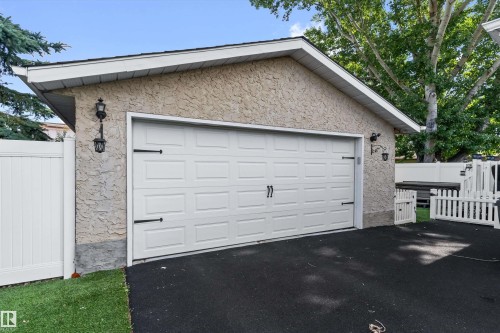 12 Dunluce Road Nw, Edmonton, AB - Outdoor With Exterior