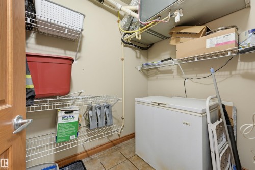 #301 9819 96A St Nw, Edmonton, AB - Indoor Photo Showing Laundry Room