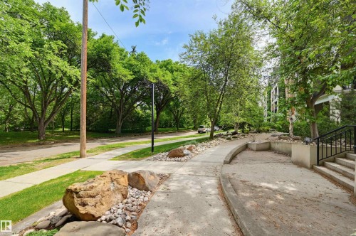 #301 9819 96A St Nw, Edmonton, AB - Outdoor
