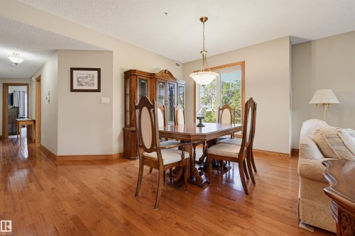 #301 9819 96A St Nw, Edmonton, AB - Indoor Photo Showing Dining Room