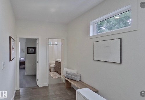 10433 140 Street Nw, Edmonton, AB - Indoor Photo Showing Other Room