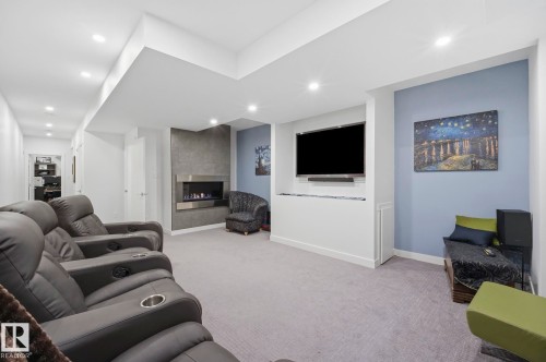 10433 140 Street Nw, Edmonton, AB - Indoor With Fireplace