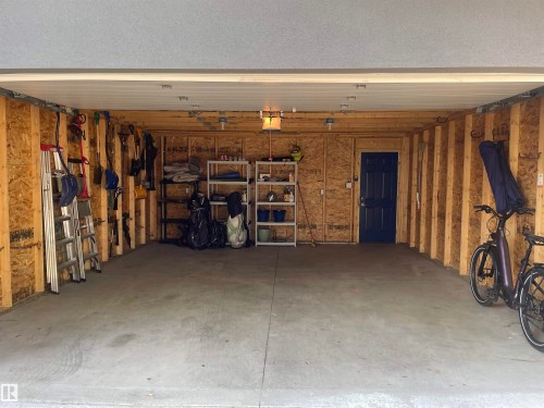 10433 140 Street Nw, Edmonton, AB - Indoor Photo Showing Garage