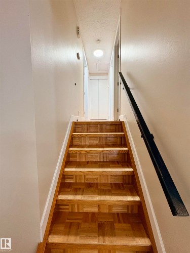 17019 108 Street Nw, Edmonton, AB - Indoor Photo Showing Other Room
