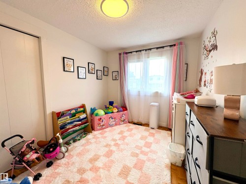 17019 108 Street Nw, Edmonton, AB - Indoor