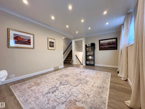 17019 108 Street Nw, Edmonton, AB - Indoor Photo Showing Other Room