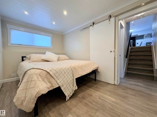 17019 108 Street Nw, Edmonton, AB - Indoor Photo Showing Bedroom