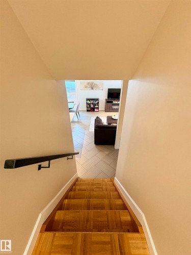 17019 108 Street Nw, Edmonton, AB - Indoor Photo Showing Other Room
