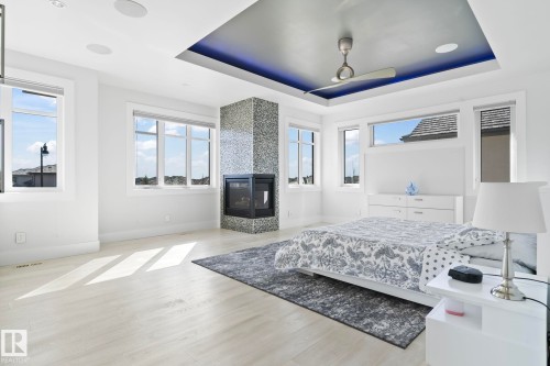 3652 Westcliff Way Sw, Edmonton, AB - Indoor Photo Showing Other Room