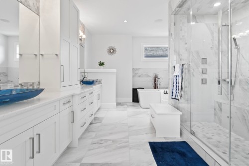 3652 Westcliff Way Sw, Edmonton, AB - Indoor Photo Showing Bathroom