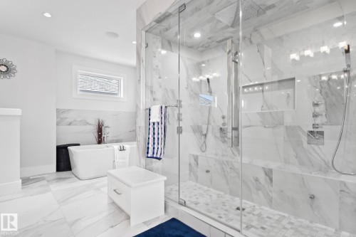 3652 Westcliff Way Sw, Edmonton, AB - Indoor Photo Showing Bathroom