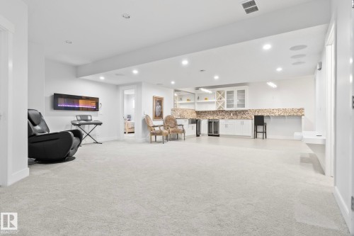 3652 Westcliff Way Sw, Edmonton, AB - Indoor Photo Showing Other Room