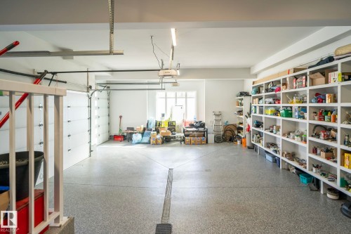 3652 Westcliff Way Sw, Edmonton, AB - Indoor Photo Showing Garage