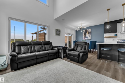 5228 169 Ave Nw Nw, Edmonton, AB - Indoor Photo Showing Living Room