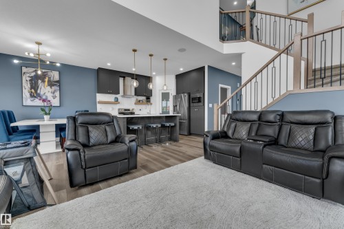 5228 169 Ave Nw Nw, Edmonton, AB - Indoor Photo Showing Living Room