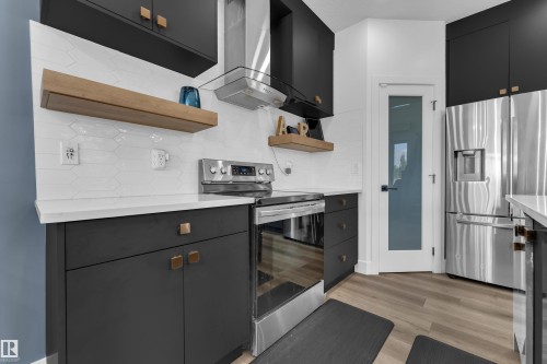 5228 169 Ave Nw Nw, Edmonton, AB - Indoor Photo Showing Kitchen