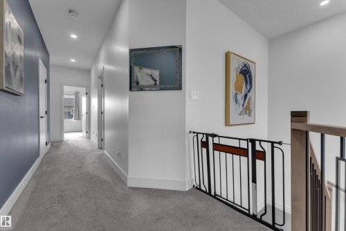 5228 169 Ave Nw Nw, Edmonton, AB - Indoor Photo Showing Other Room
