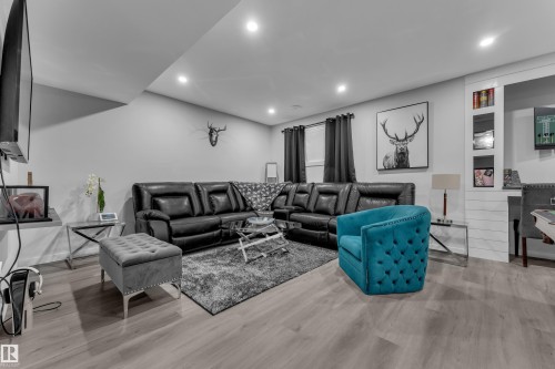 5228 169 Ave Nw Nw, Edmonton, AB - Indoor
