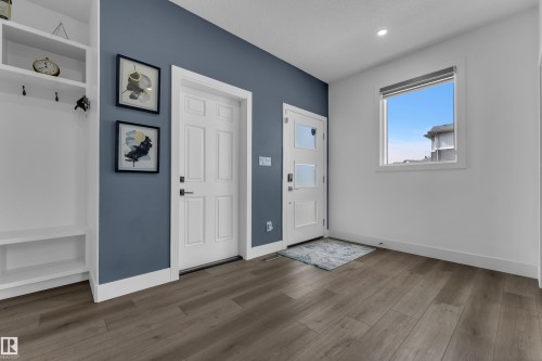 5228 169 Ave Nw Nw, Edmonton, AB - Indoor Photo Showing Other Room
