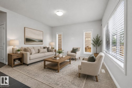 15852 10 Avenue Sw, Edmonton, AB - Indoor Photo Showing Living Room