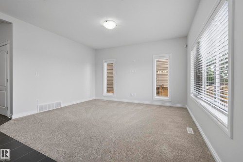 15852 10 Avenue Sw, Edmonton, AB - Indoor Photo Showing Other Room