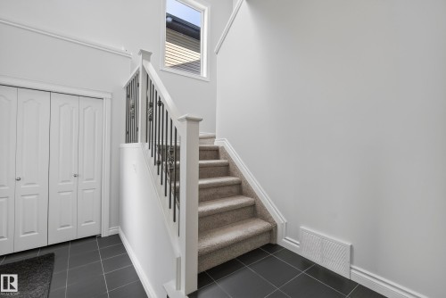 15852 10 Avenue Sw, Edmonton, AB - Indoor Photo Showing Other Room