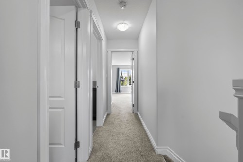 15852 10 Avenue Sw, Edmonton, AB - Indoor Photo Showing Other Room